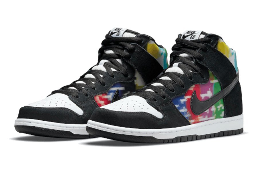 Nike Dunk SB High TV Signal