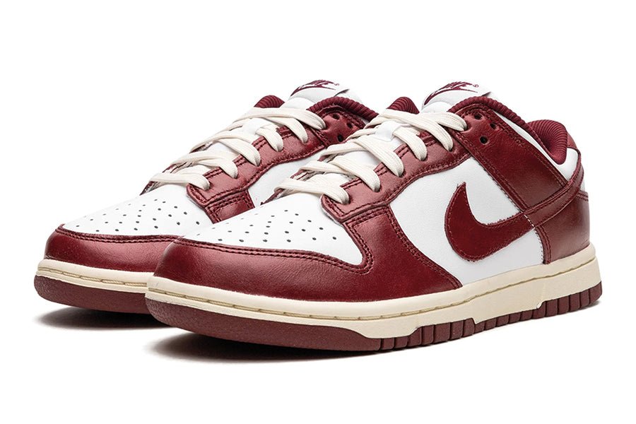 Nike Dunk Low Team Red